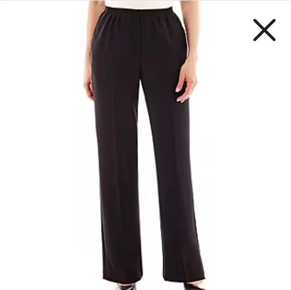 Alfred Dunner Classic Black Pants Size 10P - Picture 2 of 7